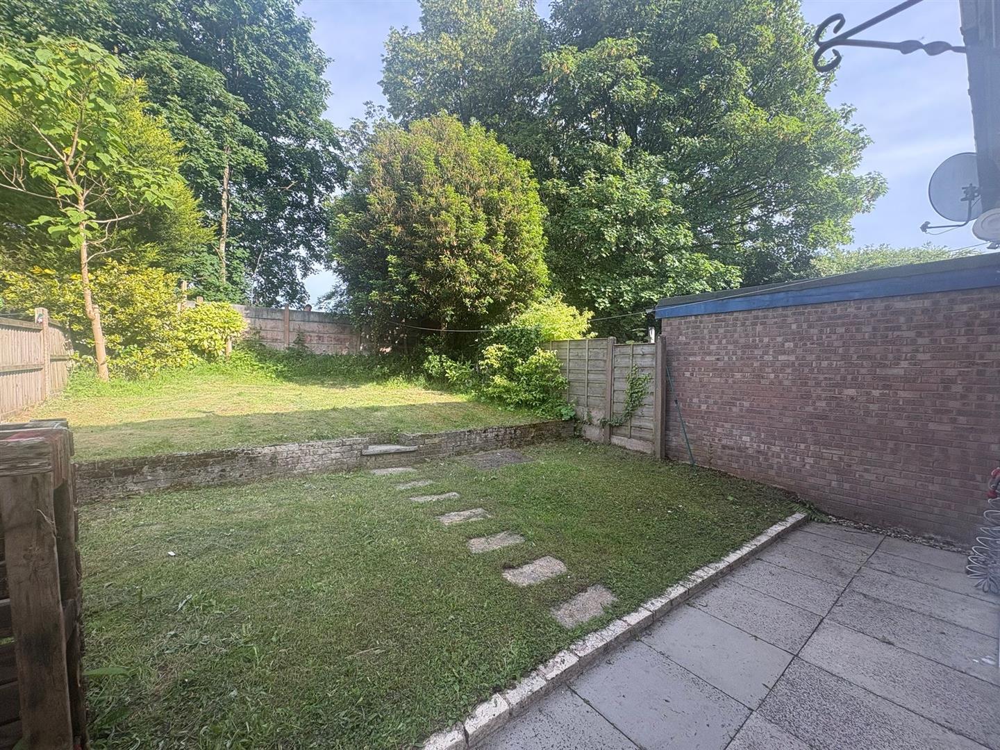 Property Image 0471ee4f-efc0-4e00-9031-fcf1ab557b82