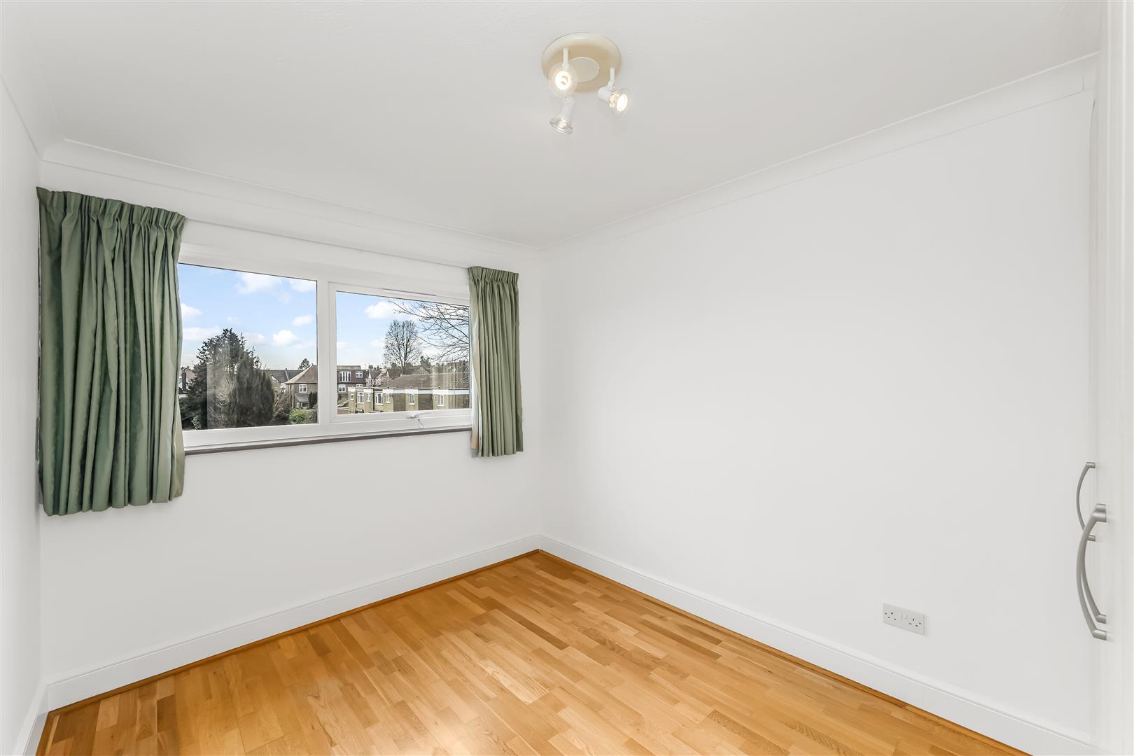 Property Image 0475a0ec-fd4f-4766-a7f8-0896a52458d4