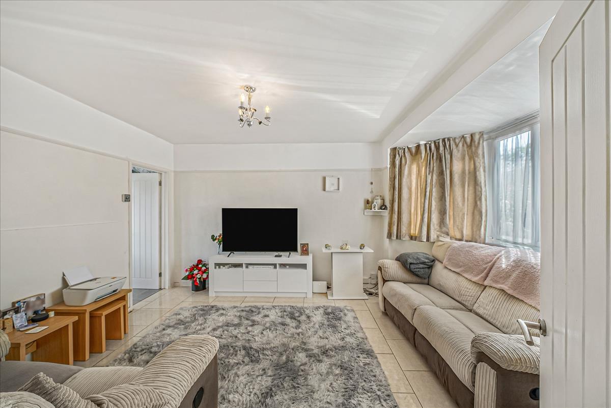 Property Image 04800101-e274-45e6-8ac3-5fb132a547cb
