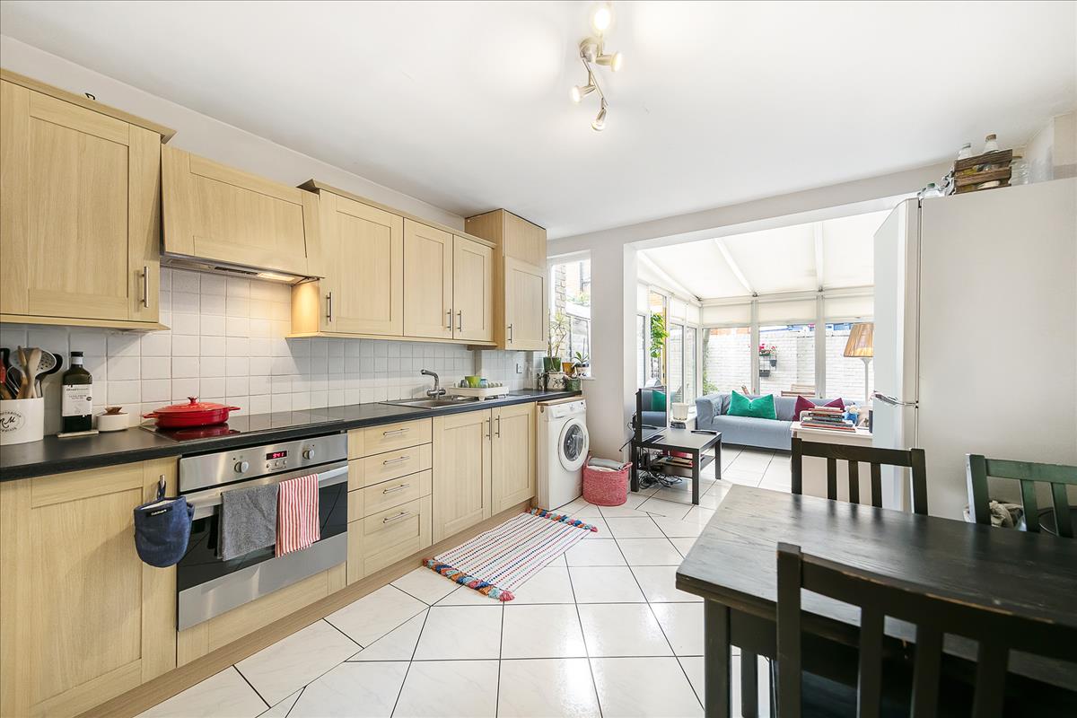 Property Image 04827711-8fc1-4e0a-893b-312983f22e2d