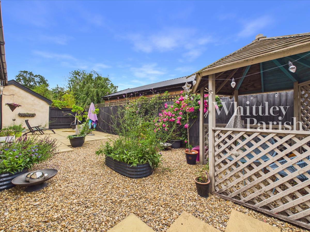 Property Image 048abe49-e896-4eb2-8e01-bc71a8e5d570
