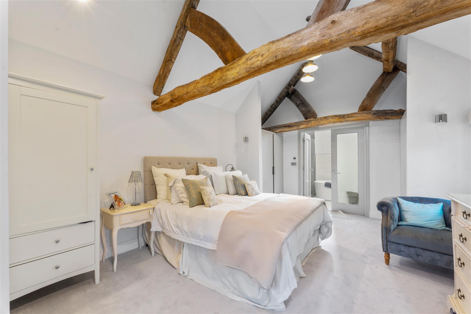 Property Image 048d5112-161e-4485-b168-978833b0104b