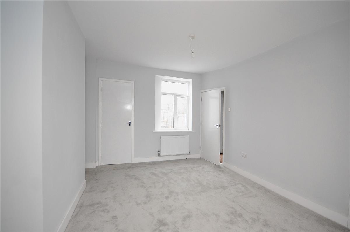 Property Image 048db54c-3557-496b-a8ed-ff41d09ca459