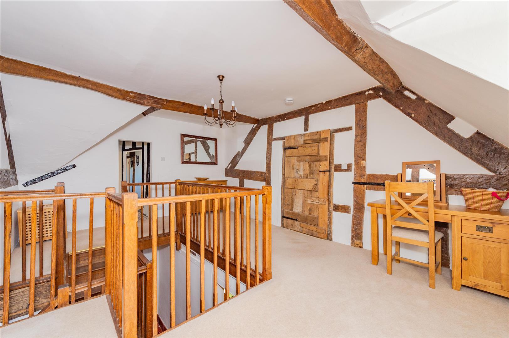 Property Image 049e3f40-32f6-4ffc-9c66-e12c285a74f9