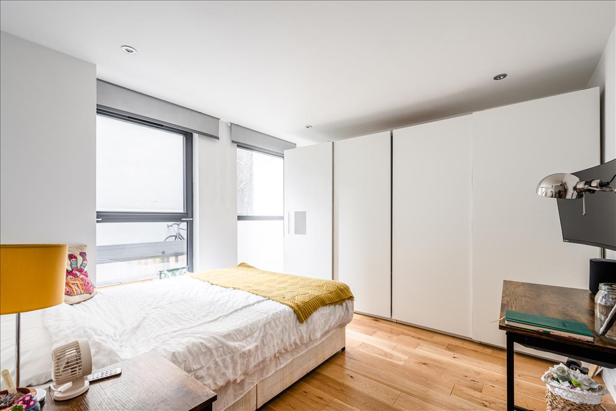 Mixed use investment for sale east london