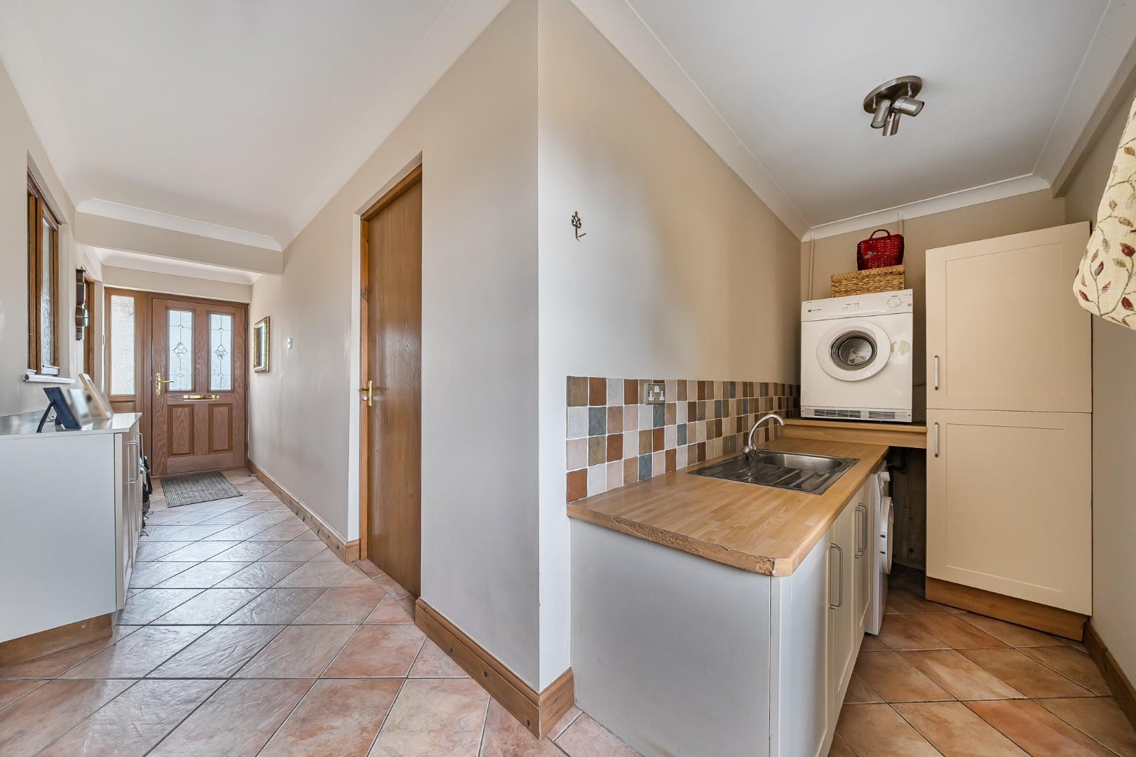 Property Image 04ad419d-2093-43e4-a294-9fb3f60bc2eb