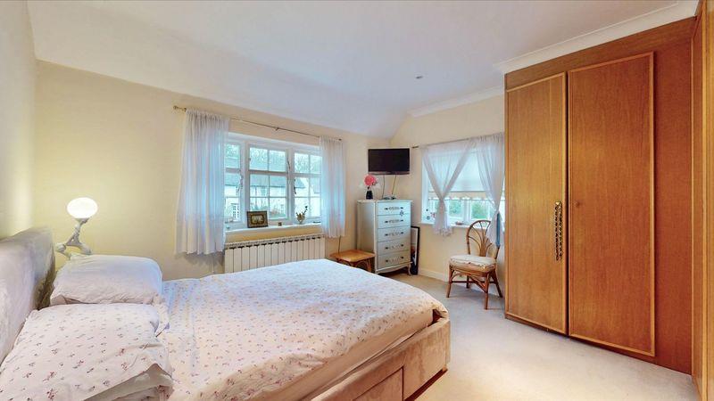 Property Image 04c18d57-bada-4802-882b-6223076650f0