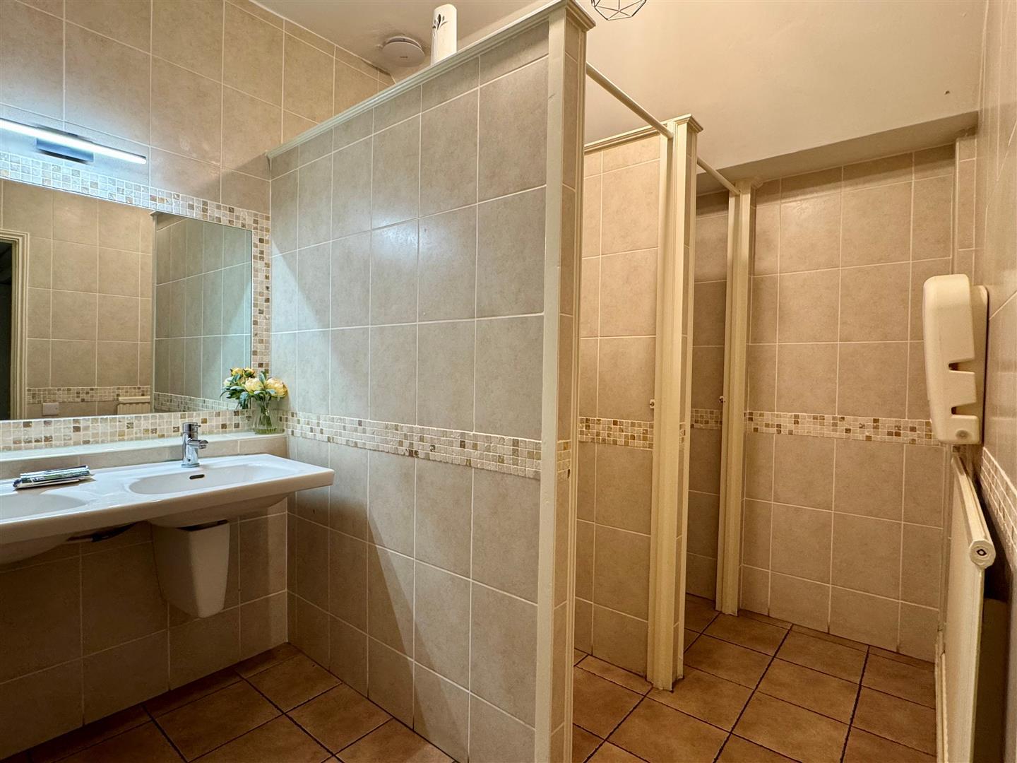 Property Image 04ca7fb5-5431-44eb-9a6a-83afcbaeaac8