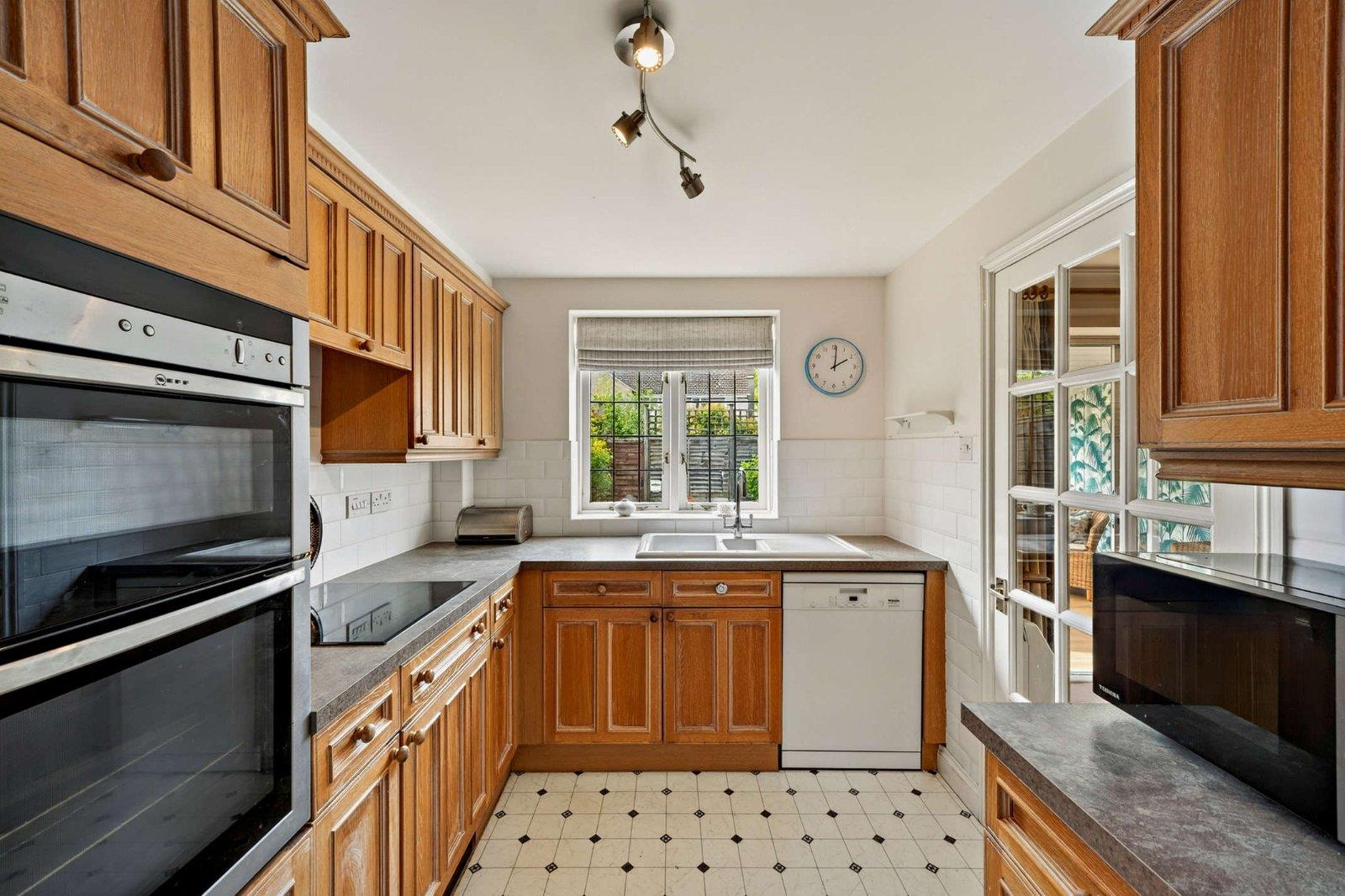 Property Image 04d314c2-1745-4e28-b1a8-e08bca240f3a