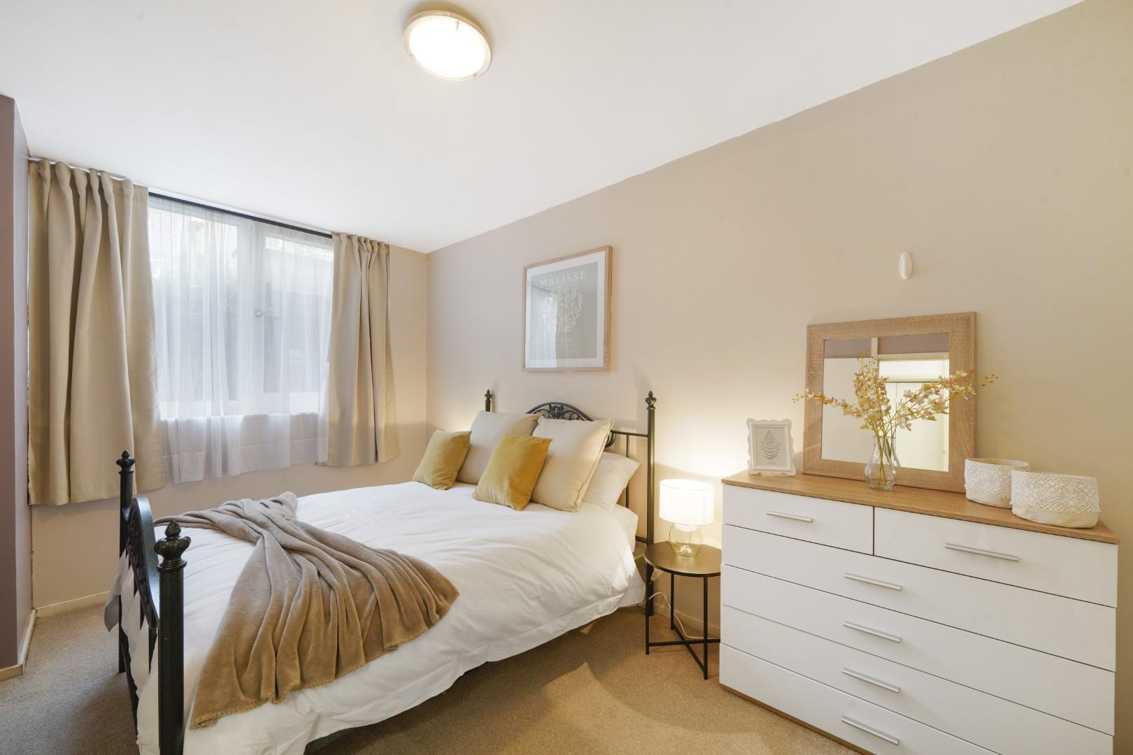 Property Image 04d6f637-1a35-42a0-a283-e7c5cd451d4e