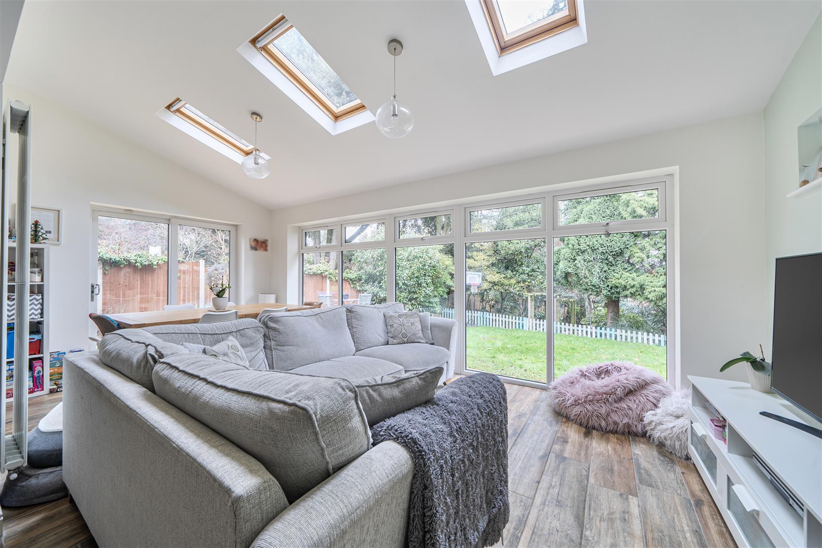 Property Image 04dc21cd-49fc-4bbc-a0af-ae6a33583aa3