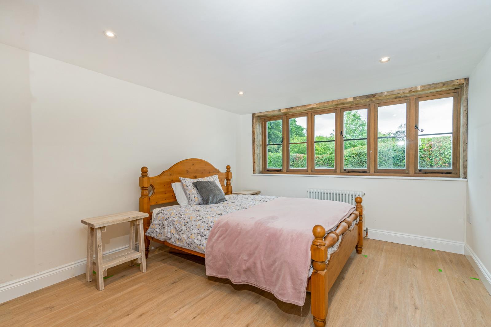 Property Image 04e3fc9a-a4bb-406e-a495-7fe6cb48edf6