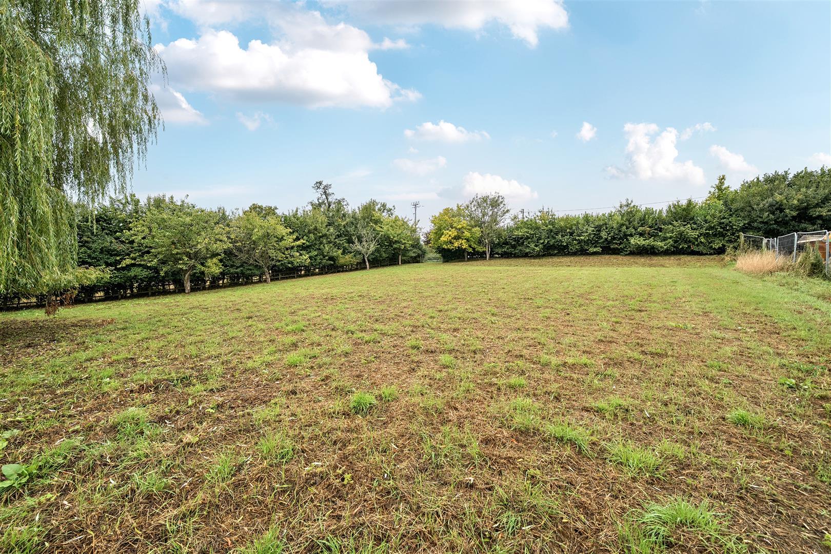 Property Image 04f40c46-ba95-41d9-bdfe-8661886a2d6e