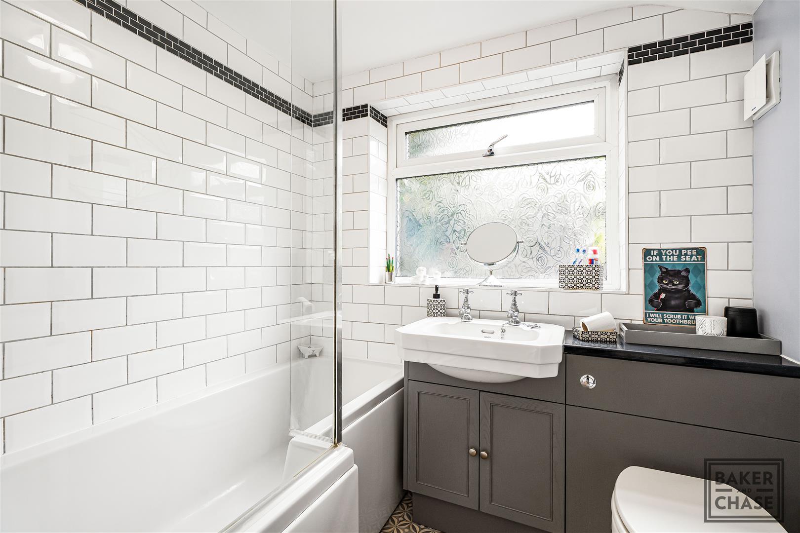 Property Image 04f4fa8a-5009-47e4-b30c-128cd0f20a73