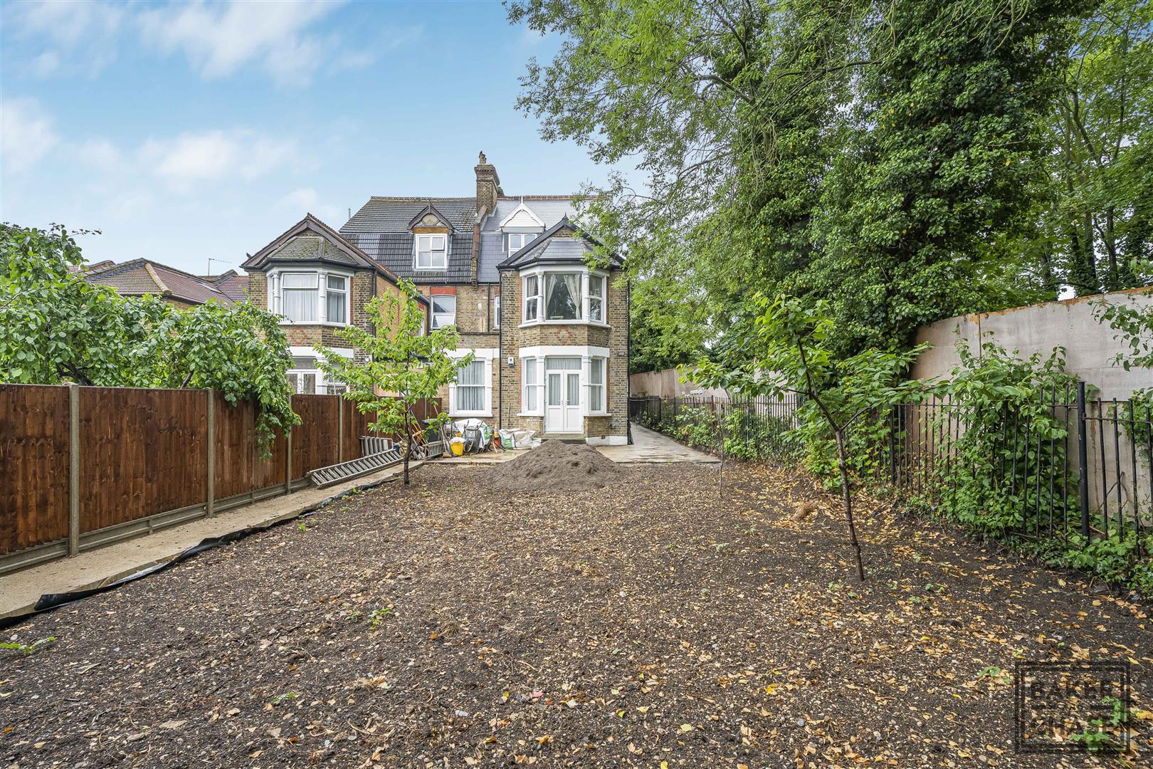 Property Image 0505e0ec-5da8-4c30-bf65-3e320b211dbc