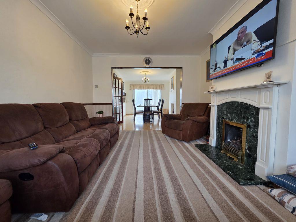 Property Image 050f855f-ede7-46d6-a86a-6aab2acce35c