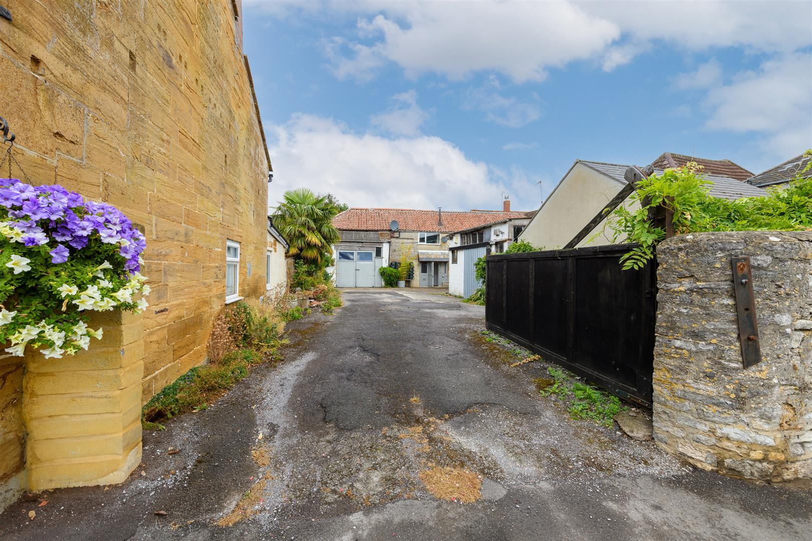 Property Image 05216d68-93a4-4697-94c3-e59e3bb83f7a