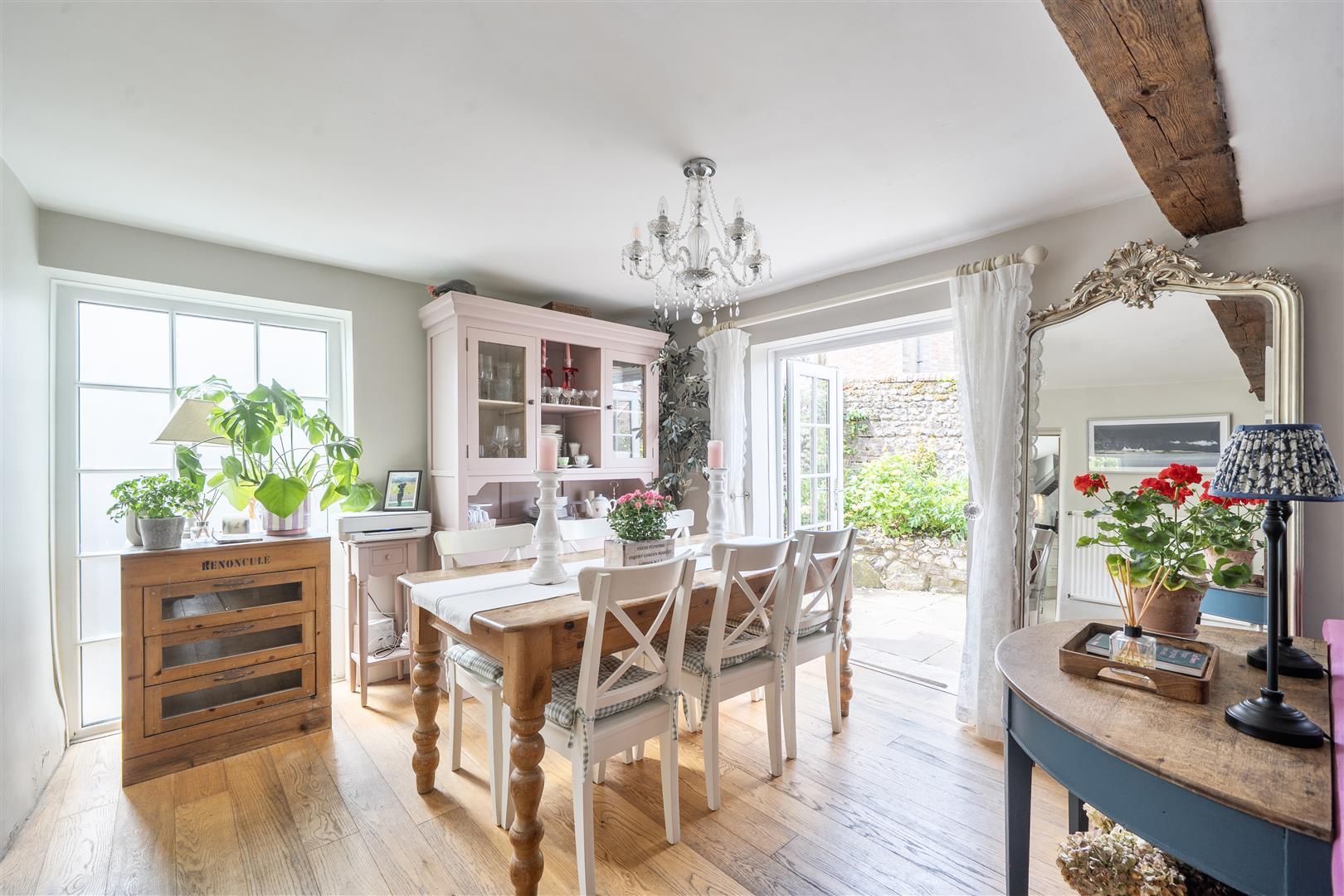Property Image 052e9b74-44ff-4ef8-966a-4879b24a4040