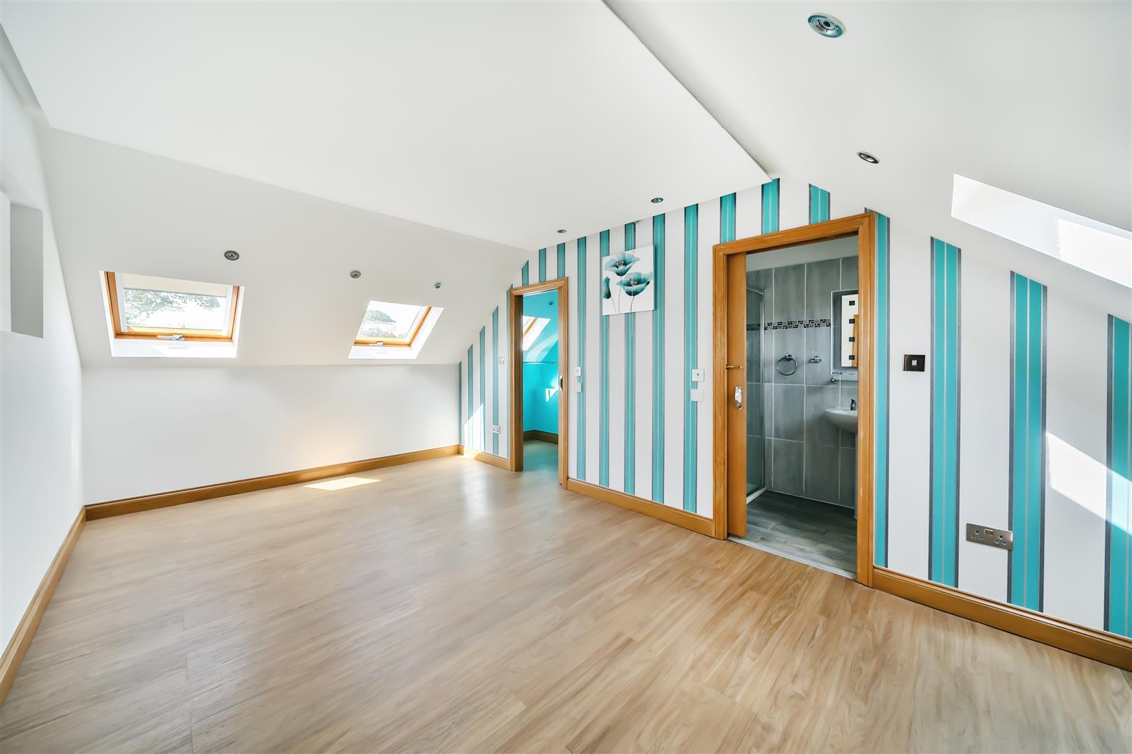 Property Image 0531aa21-ba38-4dde-b482-363e5a1a6c48