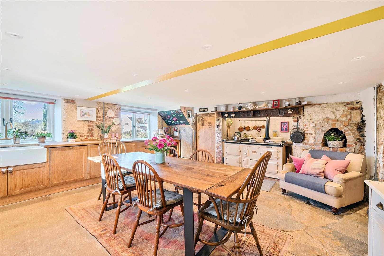 Property Image 054dabe8-0977-48a6-a899-9c149dfdd60d