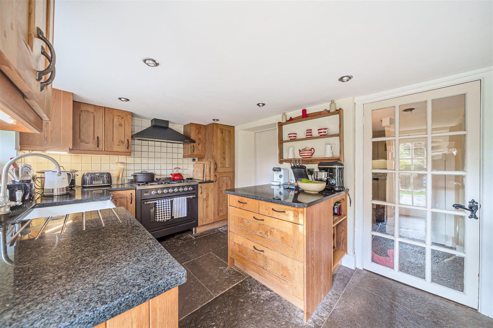 Property Image 055356f9-9abc-4643-aaaa-83d1290de63c