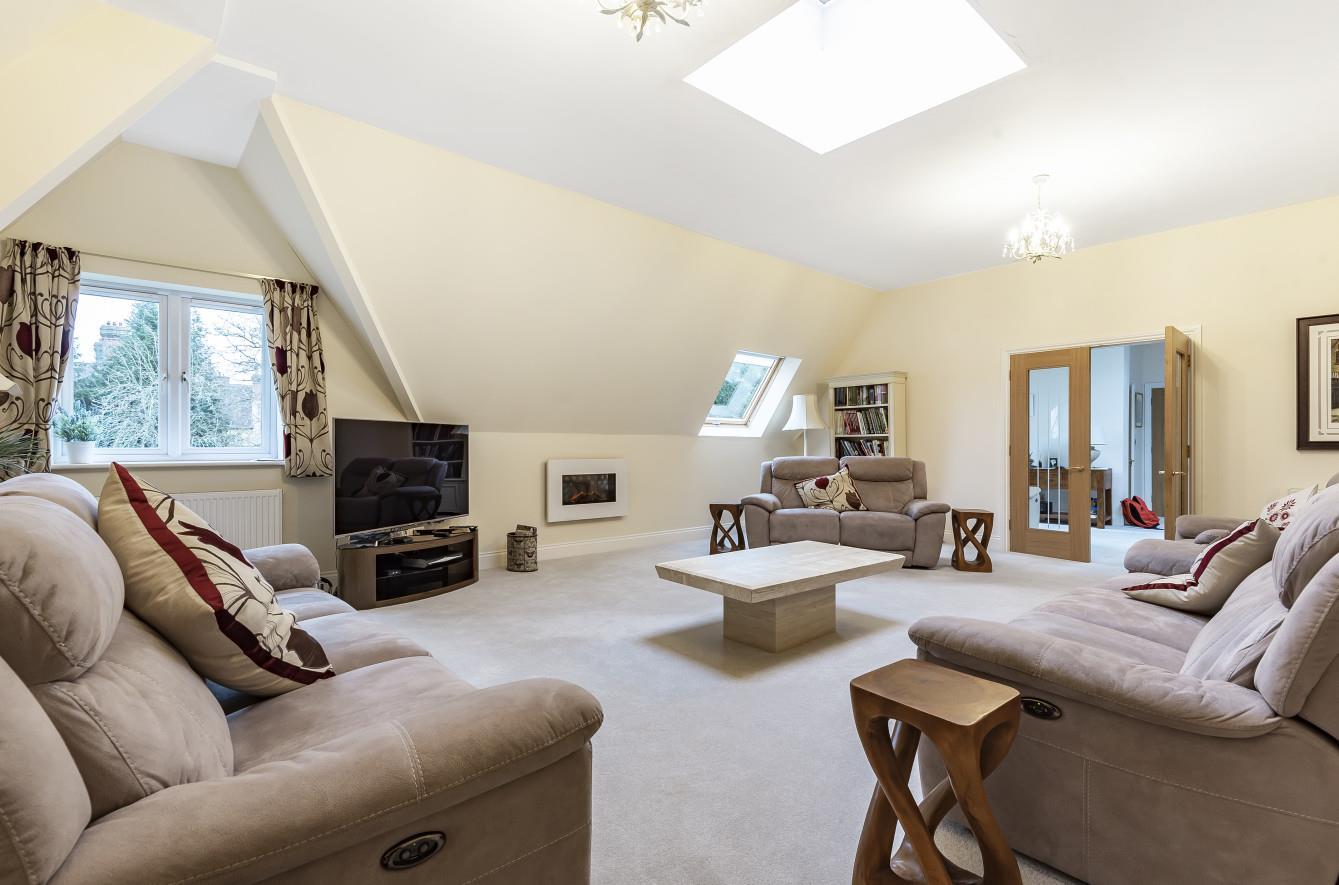 Property Image 05547d8c-2f48-4bf0-94c3-b3d5d297ca75