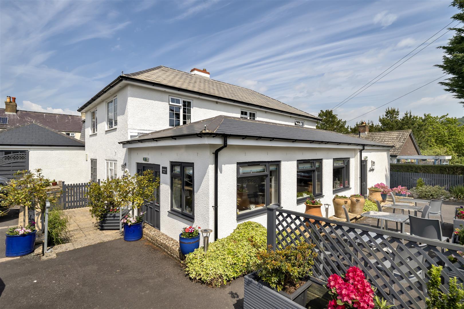 Property Image 05571ca1-8456-47e0-86a3-8dc9f1e00a75