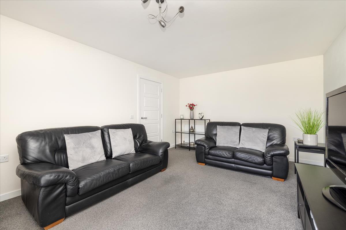 Property Image 0557bd11-9975-42a8-a0ee-9ebc3e18534d