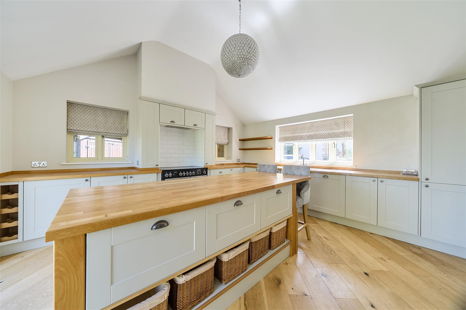 Property Image 05599491-3c2e-4e89-82d9-12f2743daa71