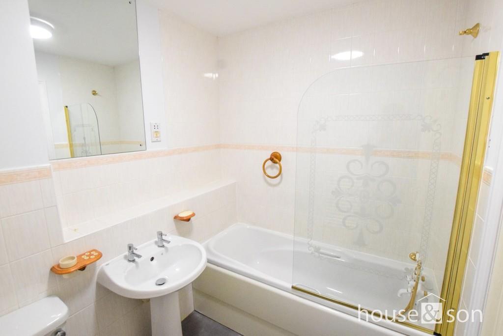 Property Image 055ad87c-cf46-433c-95df-7e9c97c6a031