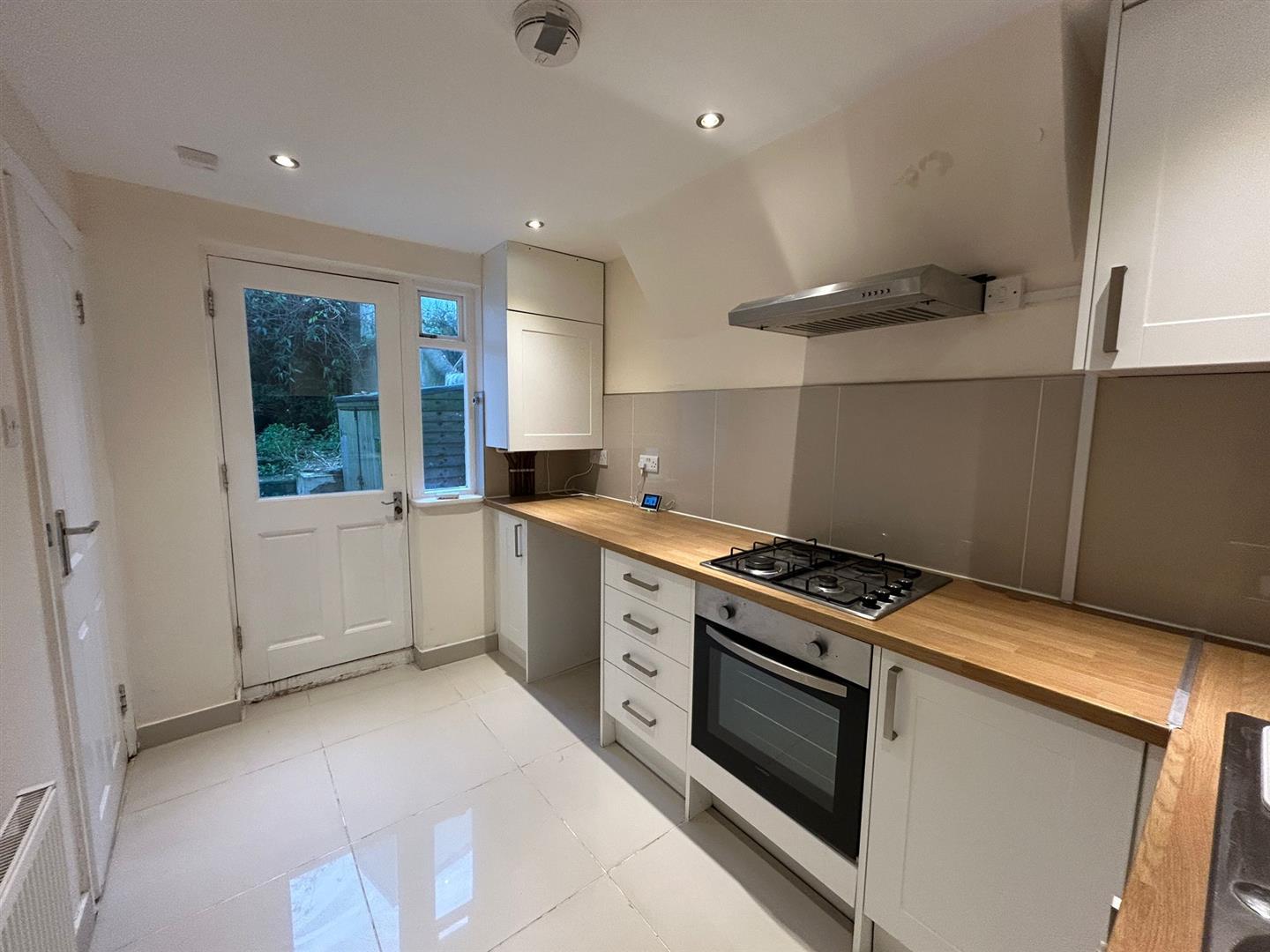 Property Image 055eb856-dd0f-4612-9cfb-7e77edc597e6