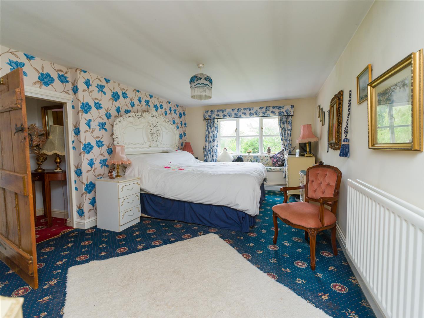 Property Image 056258e8-724a-4c4b-87bb-407a6075ff37