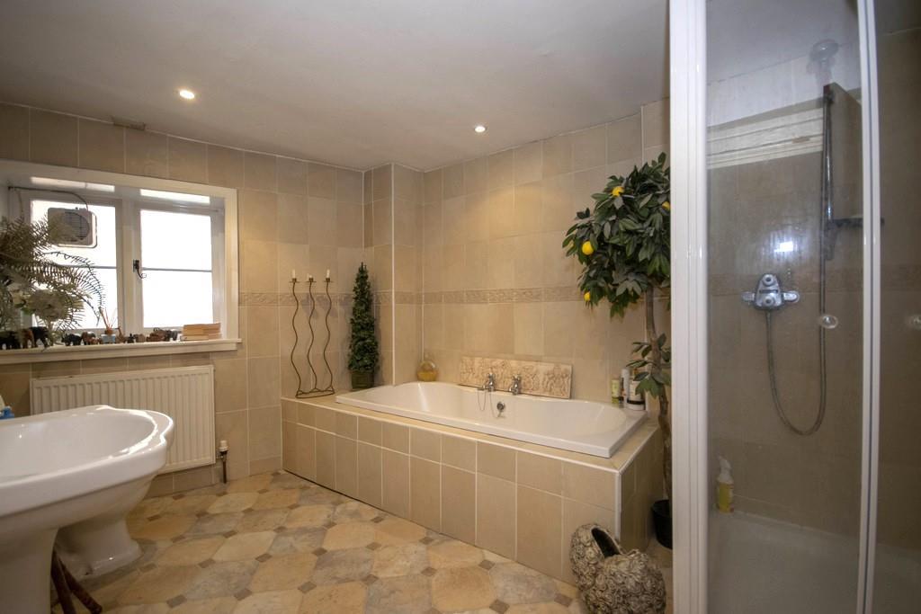 Property Image 056b5193-192a-4034-96d9-f317abc198a0