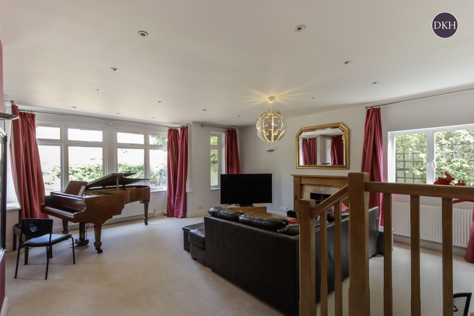 Property Image 057378f0-9545-4176-b85a-1c7a71c2ee58
