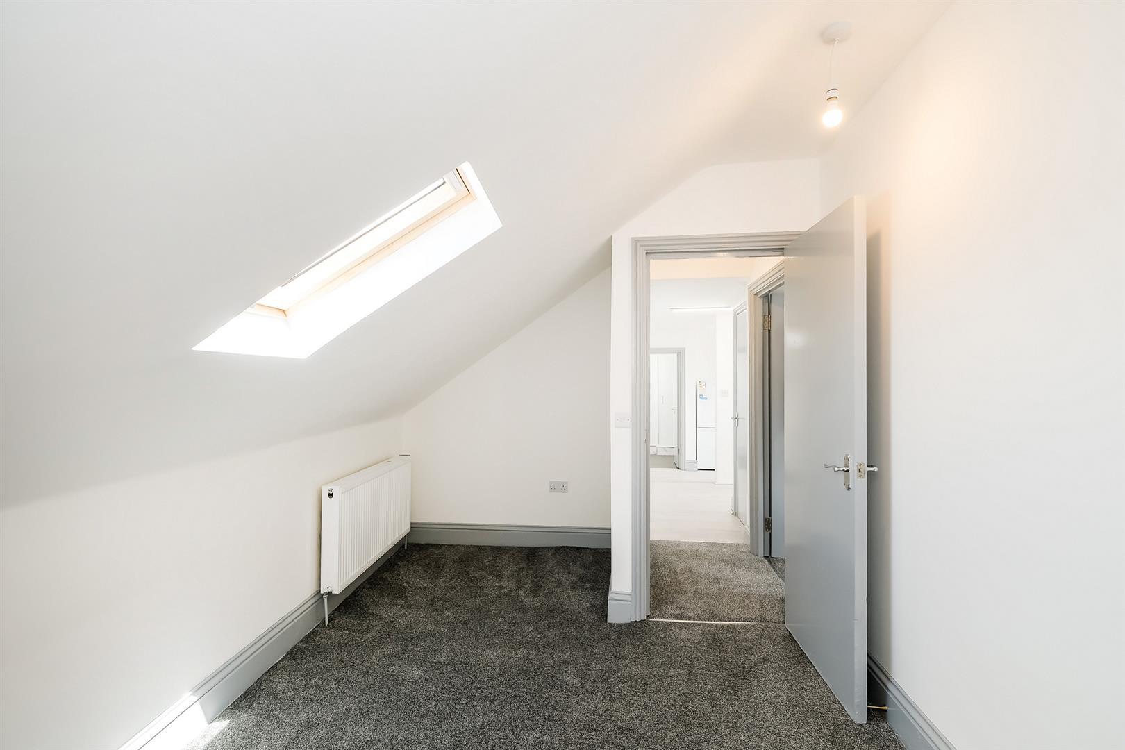 Property Image 0573918a-9e78-40f9-b590-a0200e04883c