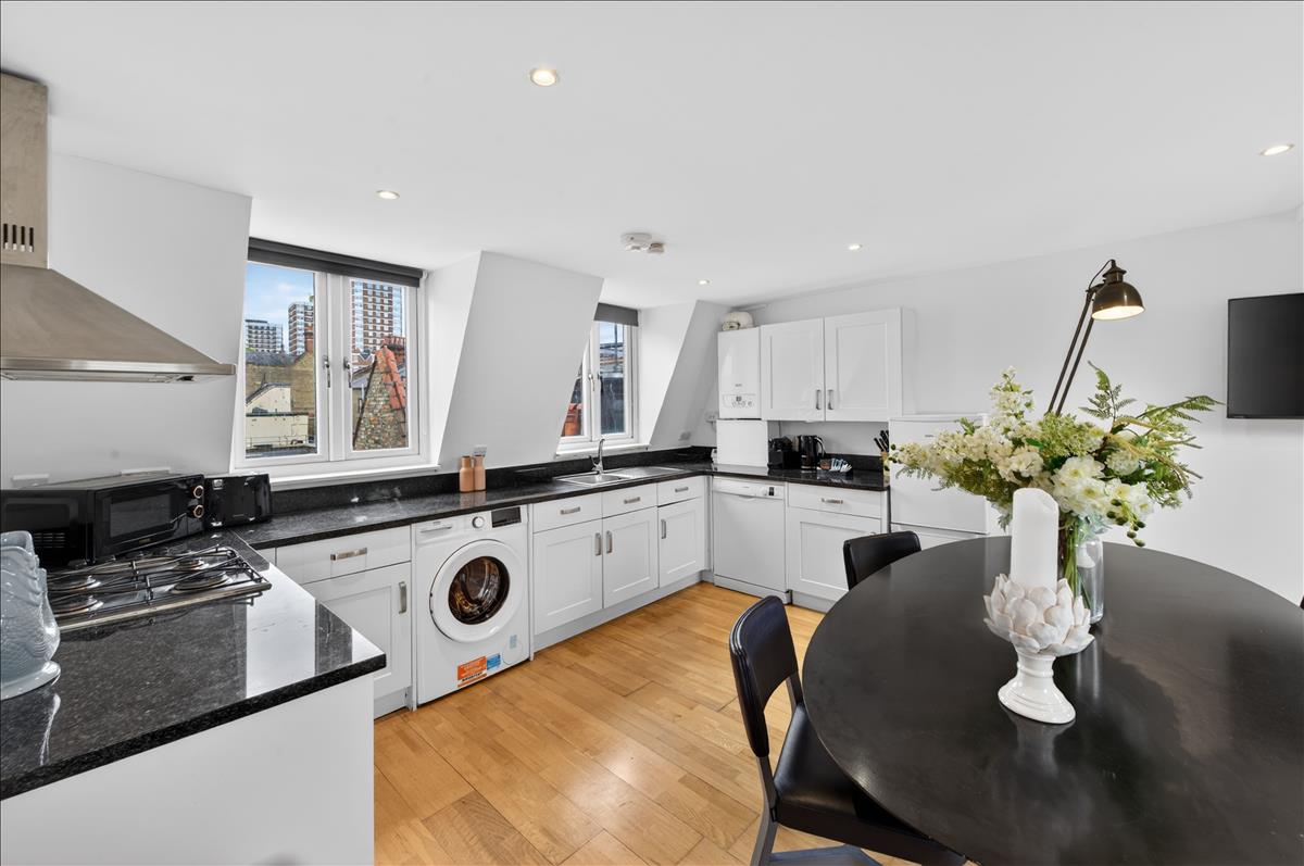 Property Image 057798fa-2b09-449a-874a-e40ee73e32de