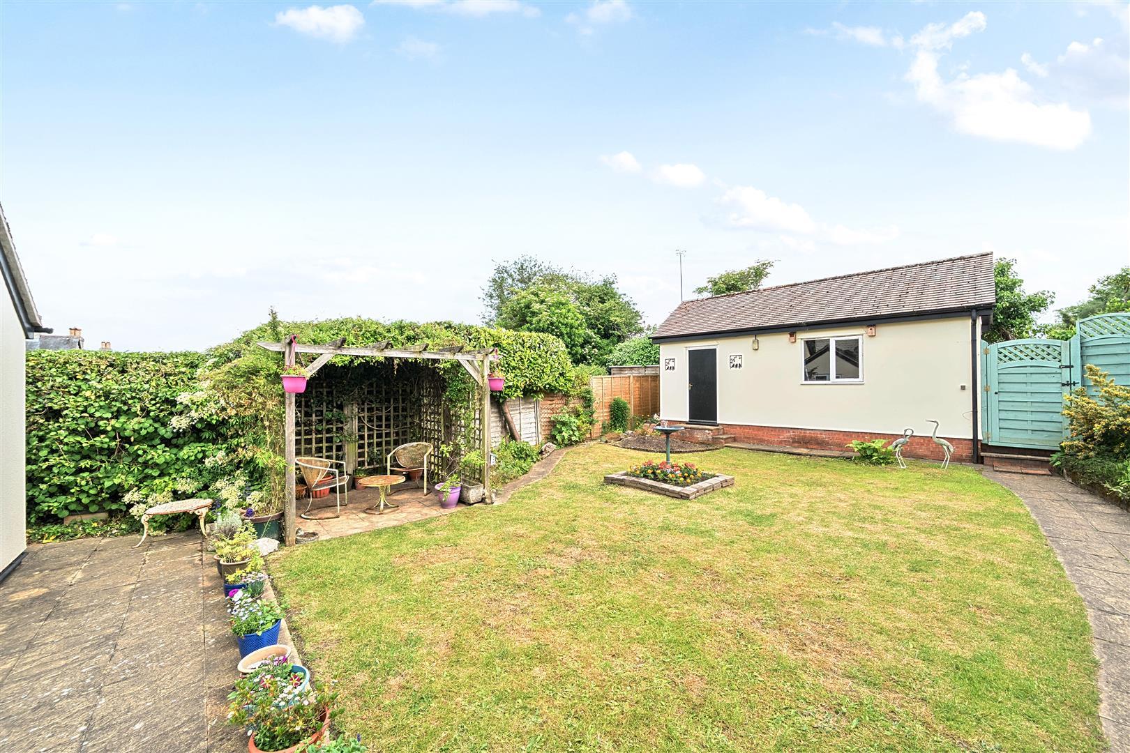 Property Image 057f3186-ef5d-4af7-bdac-dd7f156be5f5