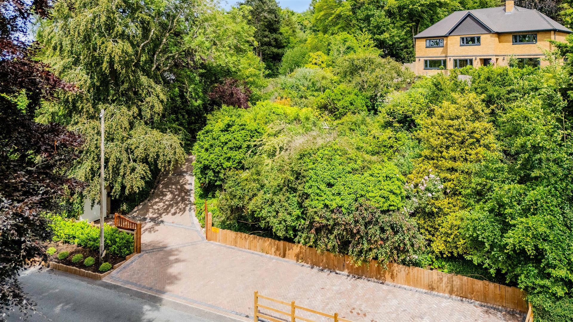 Property Image 0585d372-3781-45cb-839a-7994da90b01d