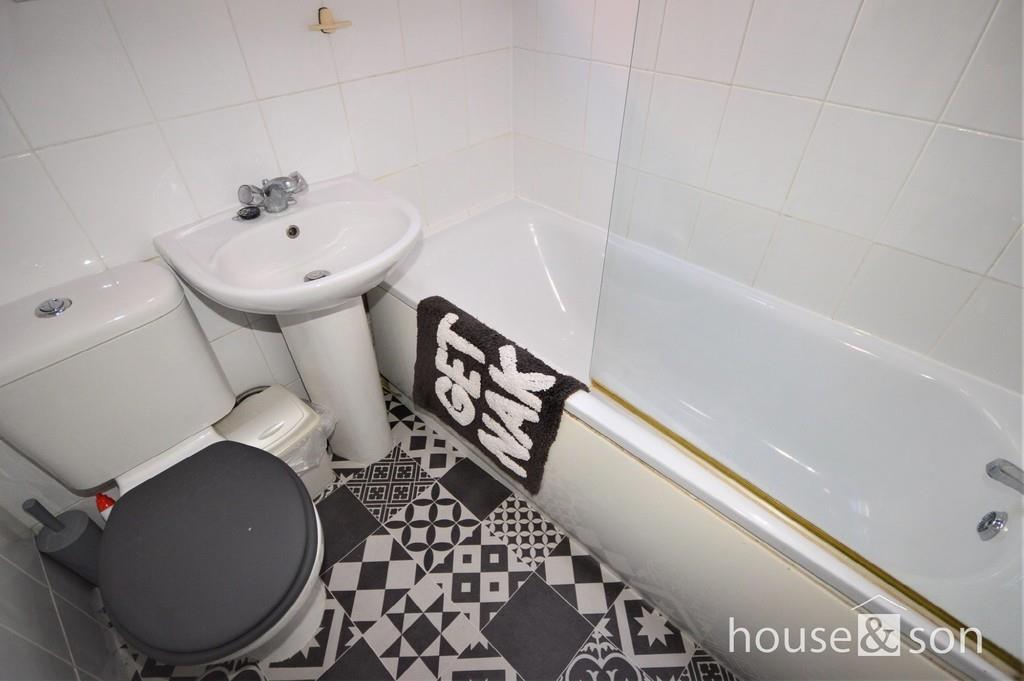 Property Image 0586e889-6c65-42c9-88c3-a7f06fbff71f