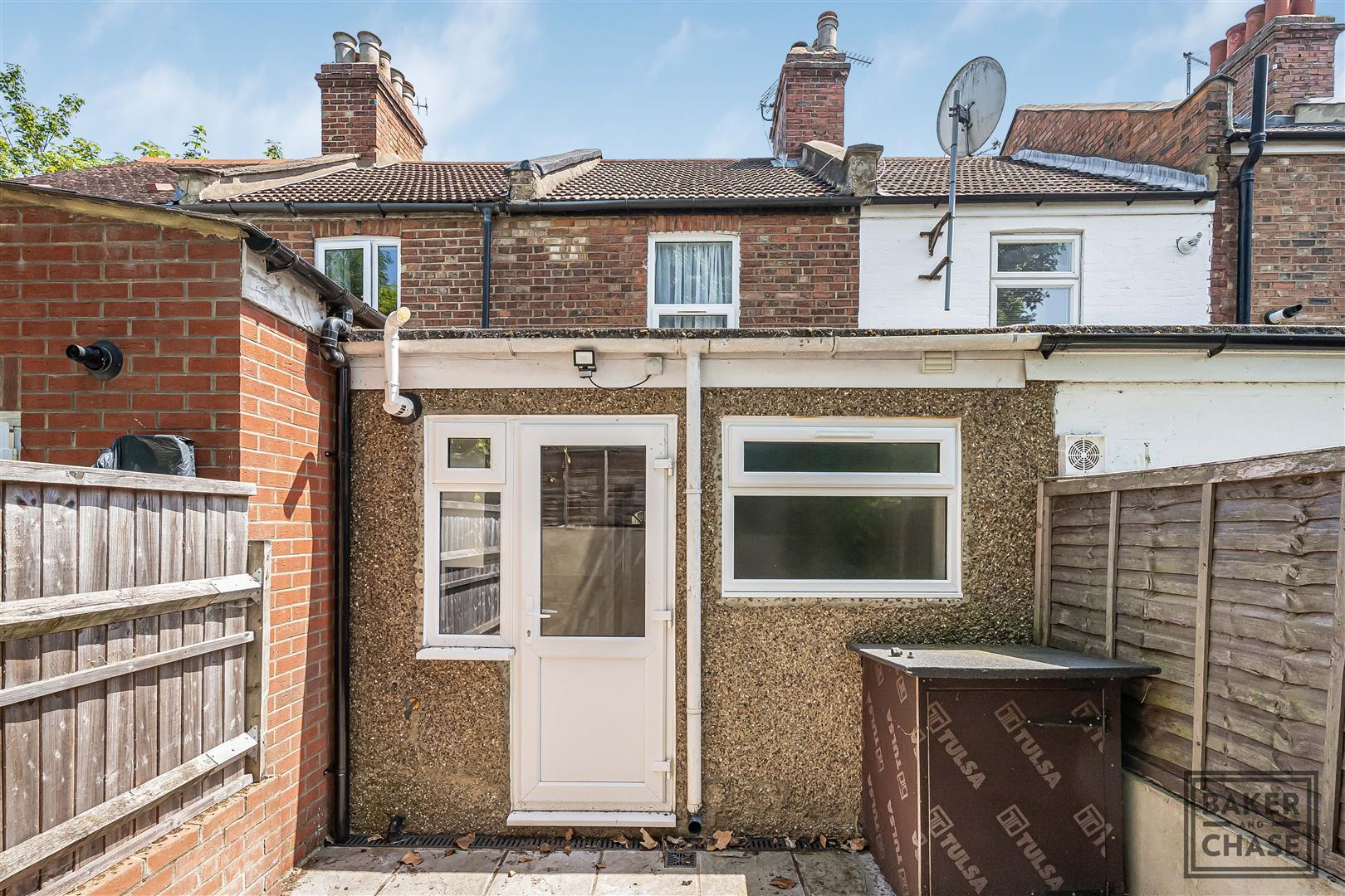 Property Image 058d63a8-dac0-4ed5-9969-21ea90ae1be7