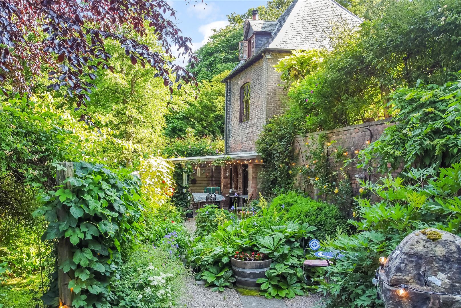 Property Image 058f225e-ffcc-46bd-87a5-235525558b29