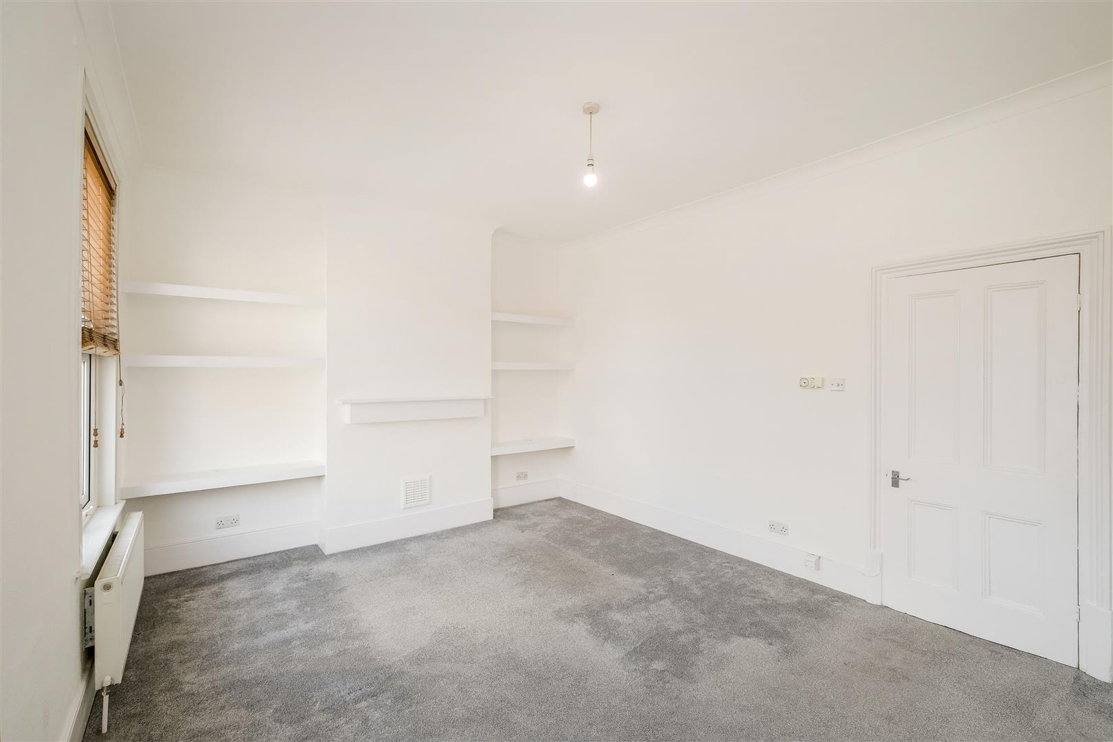 Property Image 058f7c5d-2e81-4915-af17-13d01a68179f