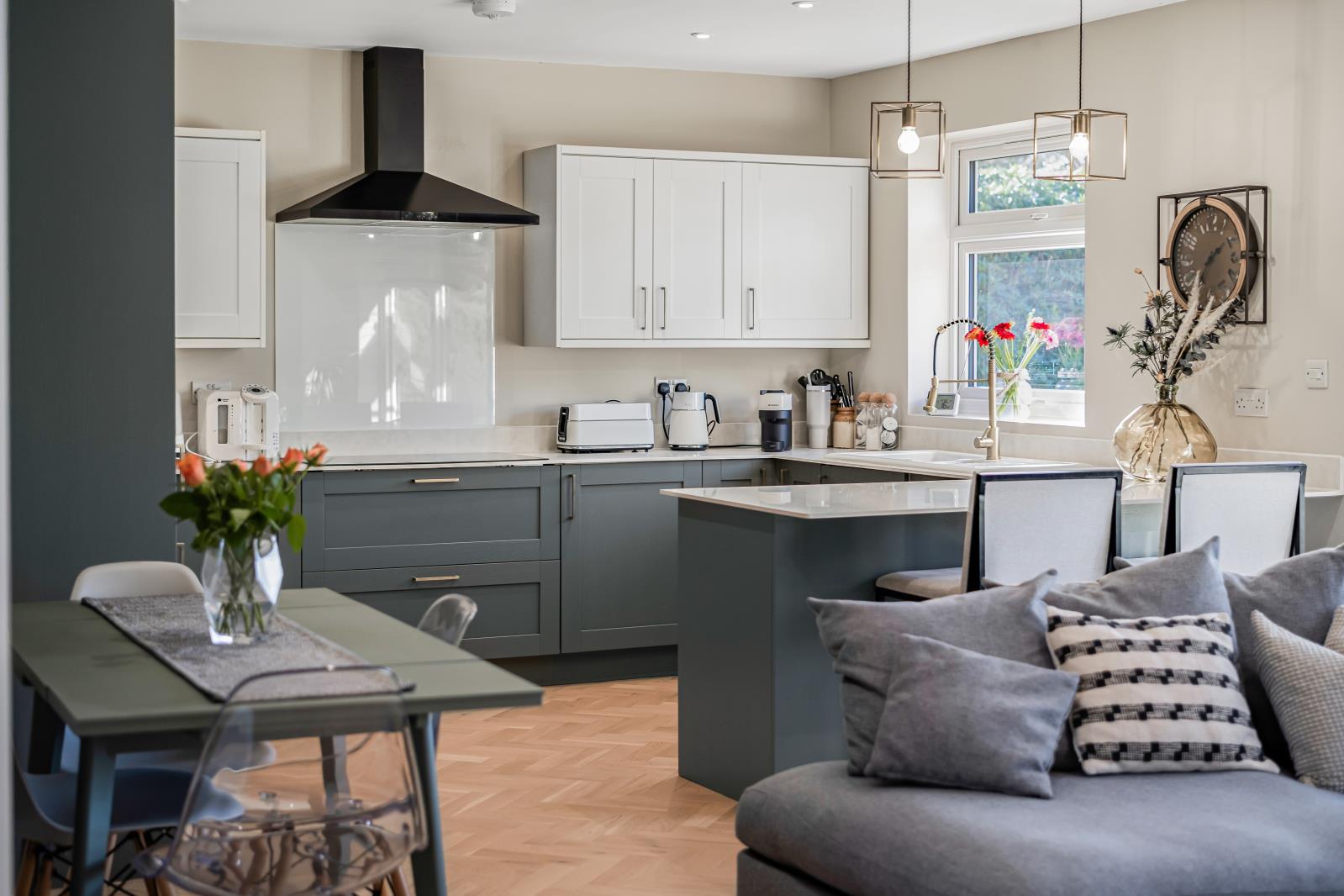 Property Image 05950a26-06d3-4581-b89d-f2174e49e514