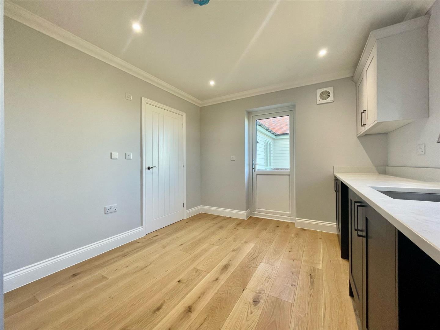 Property Image 05b4e562-8b5c-4988-bdd7-dc24f83bd941