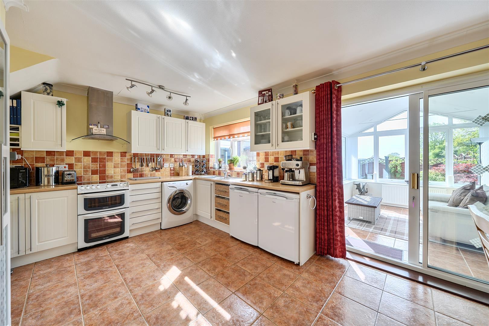 Property Image 05bb401c-1bb2-4e92-bca3-376d785b8129