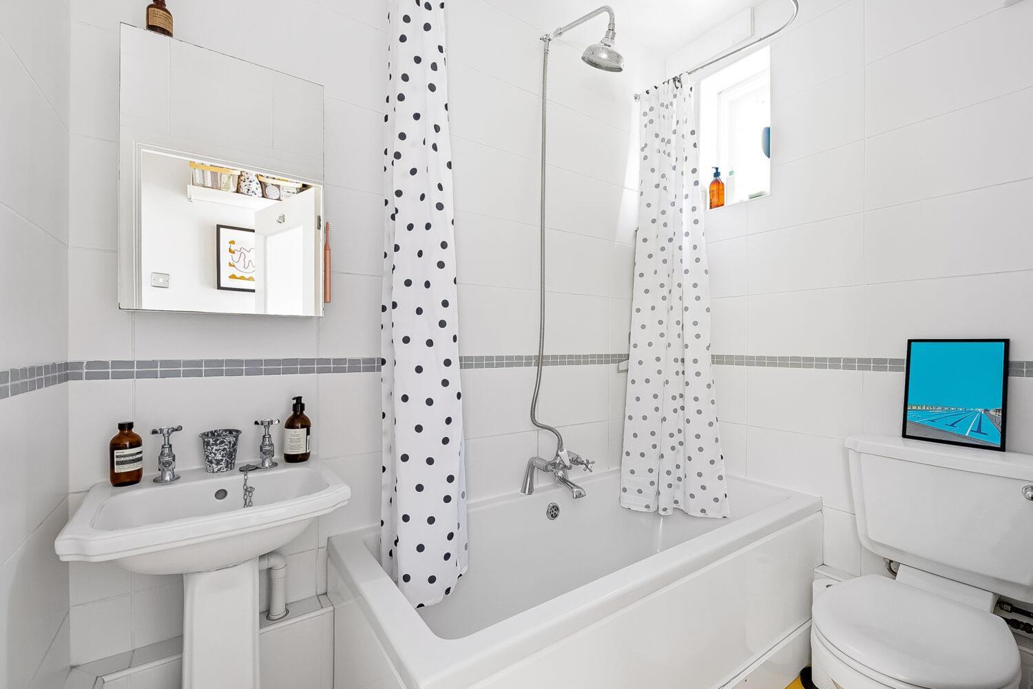 Property Image 05c00500-f053-45db-a19c-799d292f2ed1