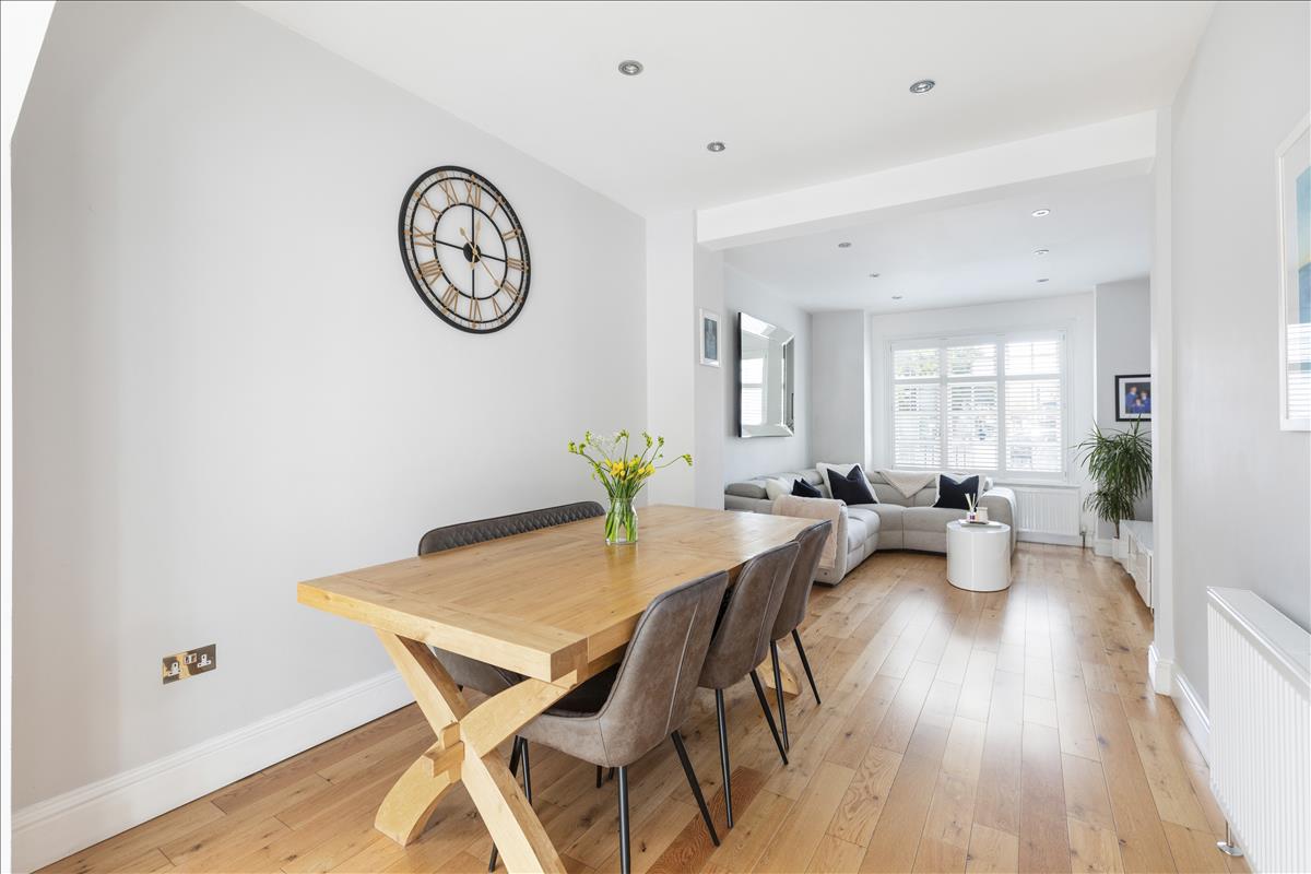 Property Image 05c2bba2-dadb-4aeb-9bb6-3a0fac4db5e3