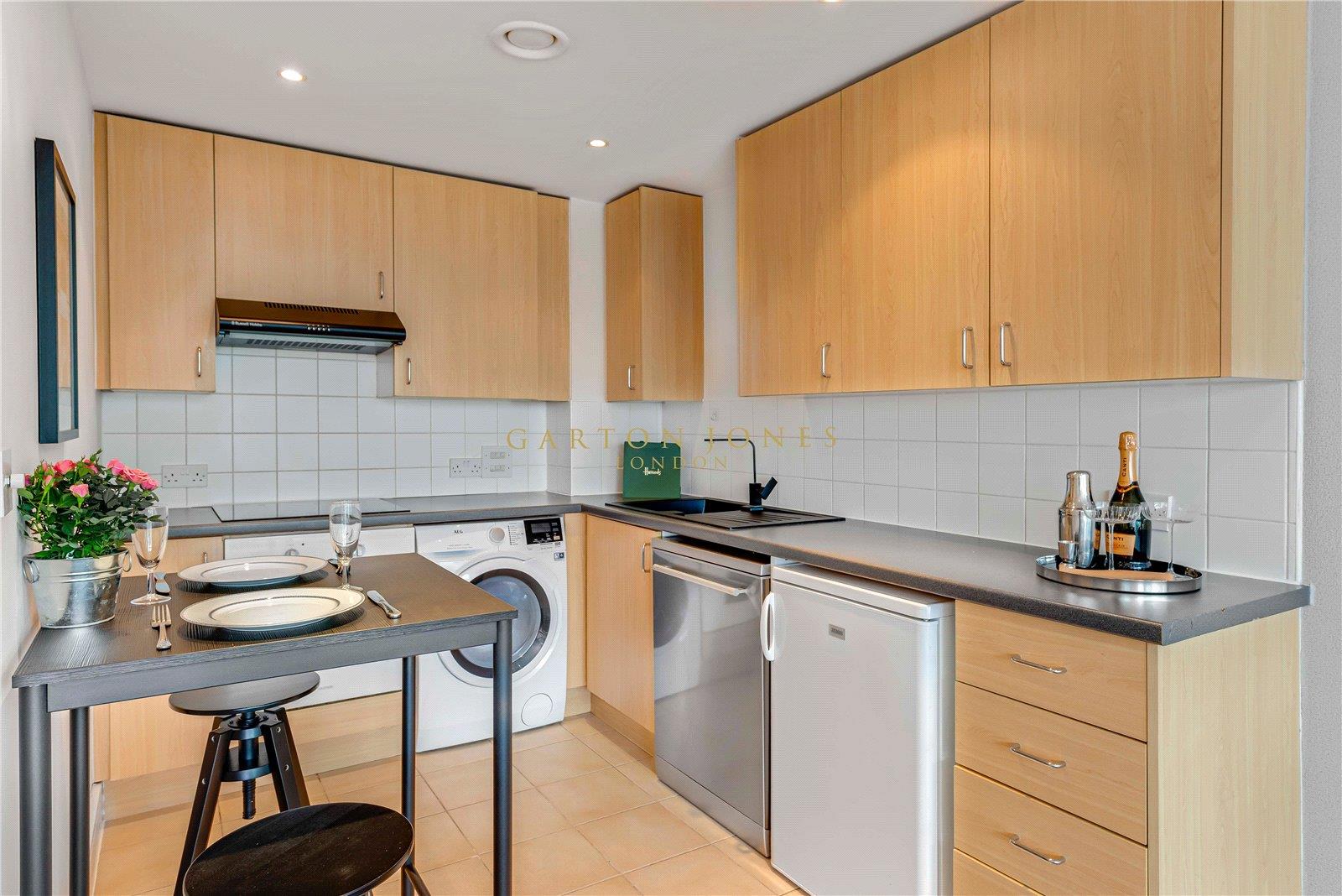 Property Image 05e42732-b364-4b45-8b95-f6d65f9b6995
