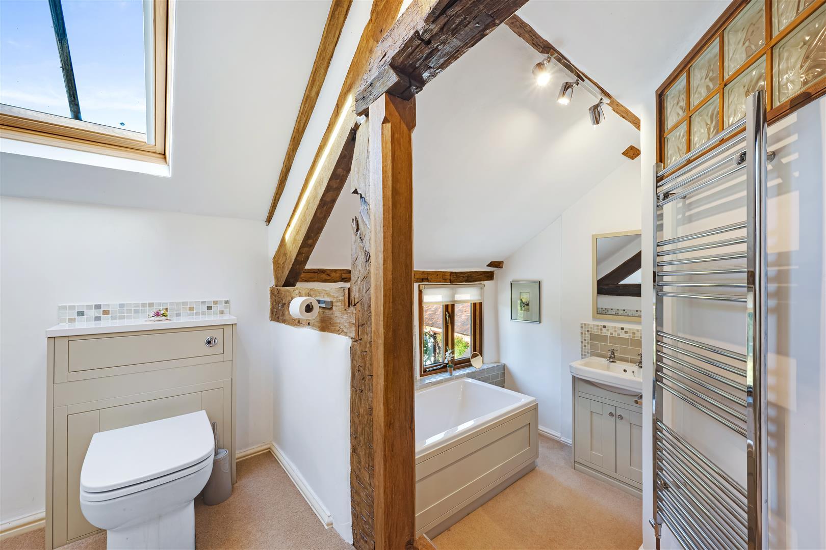 Property Image 05e638e2-858b-488c-9586-38b7c764343e