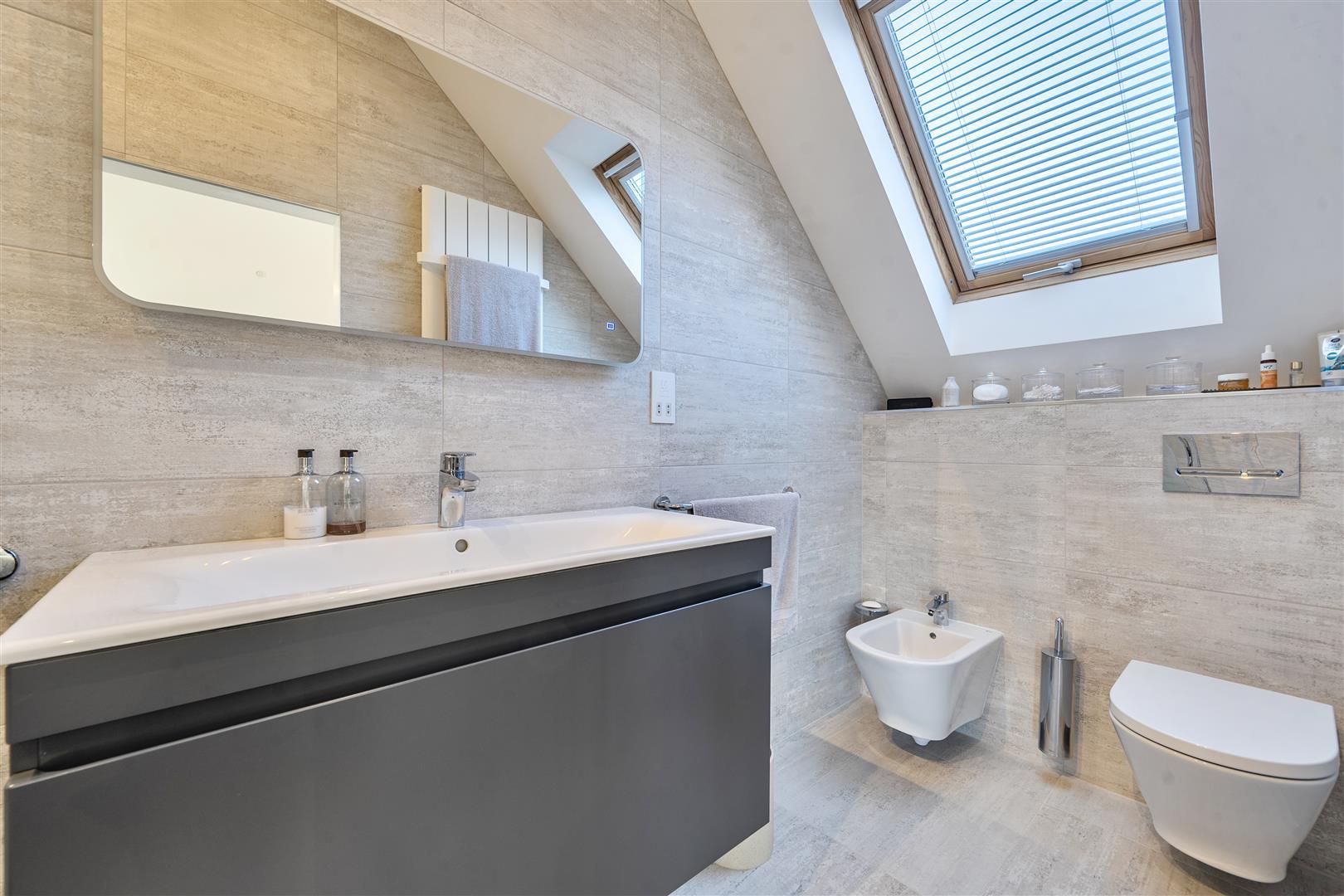 Property Image 05efe40e-5075-4daf-aa4b-bde378a036c2